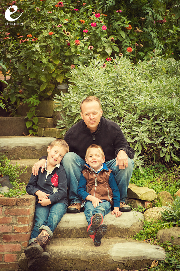 Kyle, Erin, and Family - Ohio Family Photos