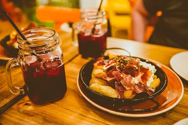 Last dinner in Madrid, at the cutest little neighborhood place, @rosilaloca_bar. Patatas…