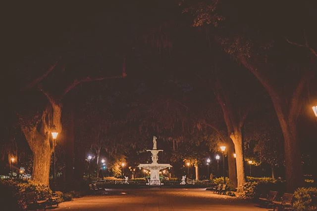 The famous Forsyth Park fountain.